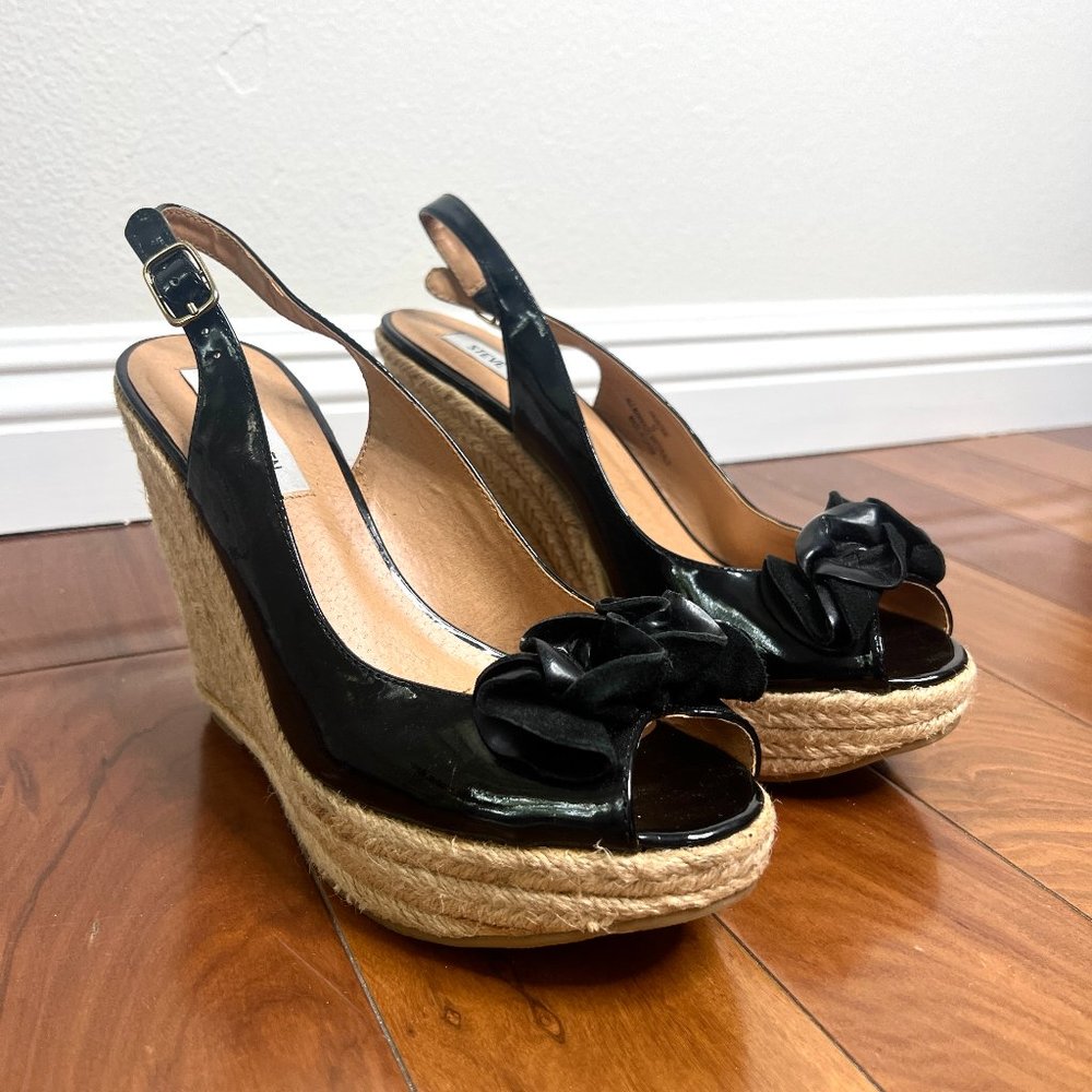 Steve Madden Patent Leather Peep Toe Wedge, Size 10